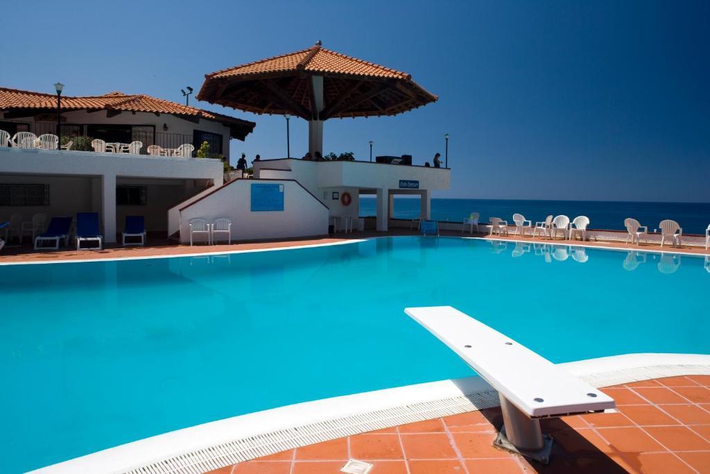 Th Gioiosa Mare - Capo Calava Village Gioiosa Marea Bagian luar foto